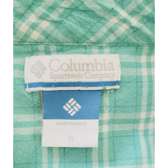 Columbia V-Neck Button‎ Down Short Sleeve Shirt Sized S - Picture 5 of 5